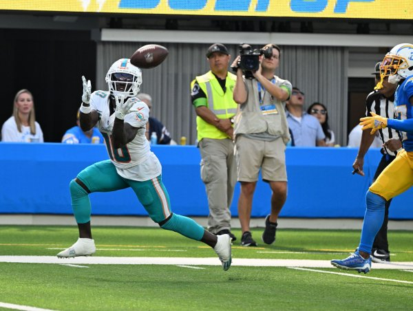 Dell, Slayton among 4 must-start Week 4 fantasy football wide receivers Dell, Slayton among 4 must-start Week 4 fantasy football wide receivers