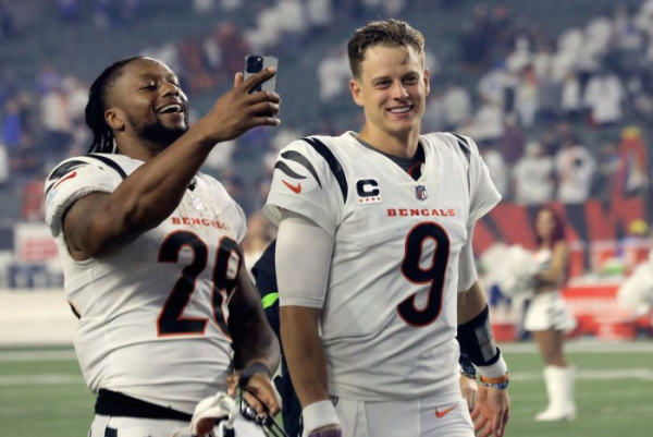 Dell, Slayton among 4 must-start Week 4 fantasy football wide receivers Dell, Slayton among 4 must-start Week 4 fantasy football wide receivers