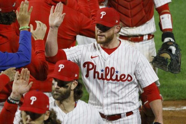 'Contagious' hitting drives Phillies to 2-0 NLCS lead over Diamondbacks