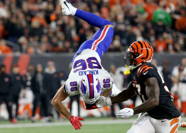 Fantasy football: Kincaid among 4 must-start tight ends for Week 10