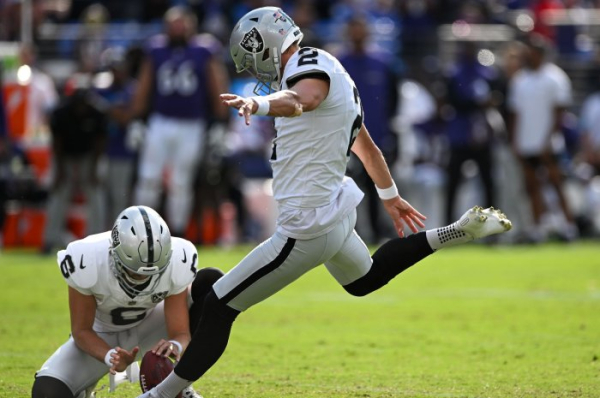 Fantasy football: Geno Smith, Carson Steele among top add/drops for Week 3