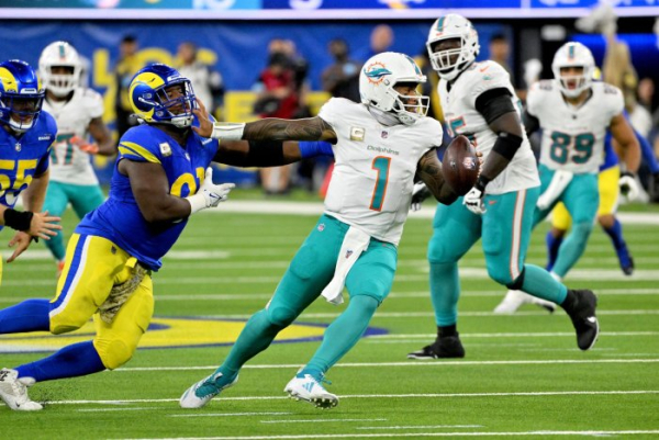 Pickens, Sutton among 4 must-start Week 11 fantasy football wide receivers