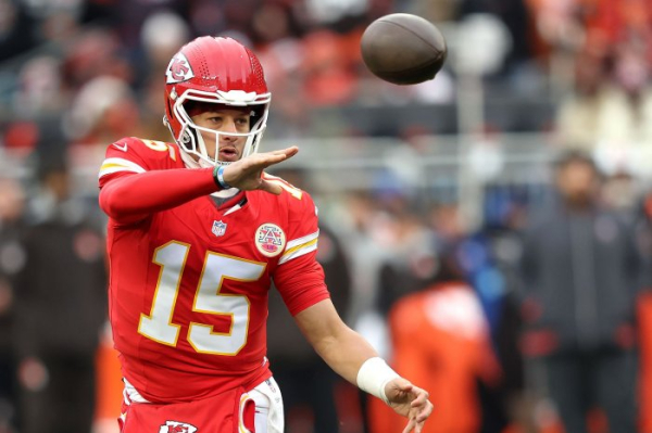 Goff, Nix among 5 must-start fantasy football quarterbacks for Week 16
