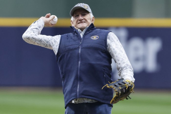 Legendary baseball broadcaster Bob Uecker dies at 90