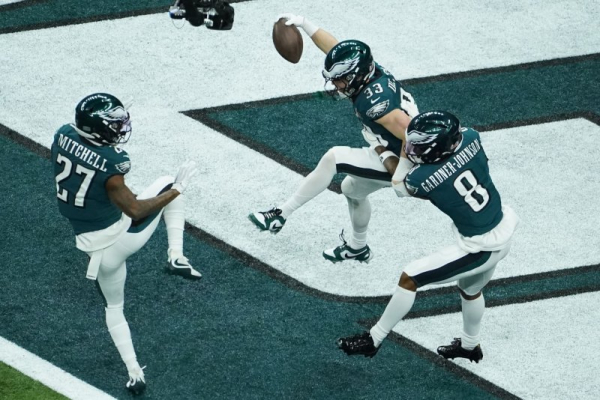 Defense helps Philadelphia Eagles deny Kansas City Chiefs Super Bowl 3-peat