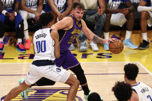 Luka Doncic nets first Lakers triple-double vs. former Mavericks teammates