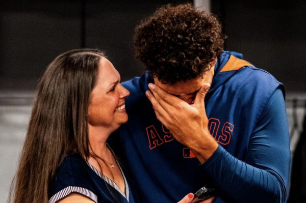 Cam Smith's family join Houston Astros for emotional opening day roster announcement Cam Smith's family join Houston Astros for emotional opening day roster announcement