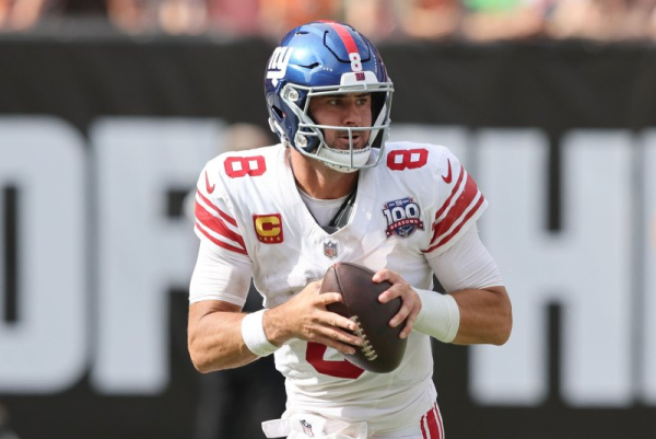 Indianapolis Colts to sign quarterback Daniel Jones to 1-year deal Indianapolis Colts to sign quarterback Daniel Jones to 1-year deal
