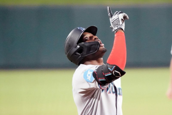 Marlins overcome Ohtani blast, snap skid with walk-off win vs. Dodgers Marlins overcome Ohtani blast, snap skid with walk-off win vs. Dodgers