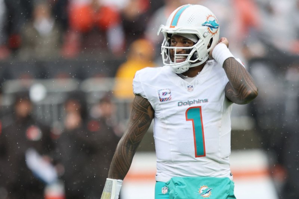 Mike McDaniel, 1-6 Miami Dolphins still believe in QB Tua Tagovailoa Mike McDaniel, 1-6 Miami Dolphins still believe in QB Tua Tagovailoa