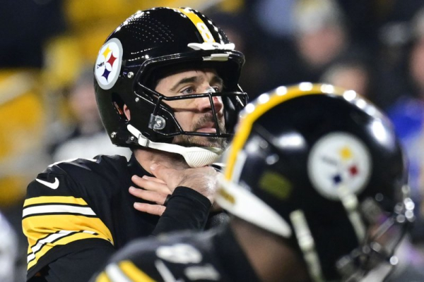 Rodgers, Steelers 'castoffs' eliminate Dolphins from playoff picture Rodgers, Steelers 'castoffs' eliminate Dolphins from playoff picture