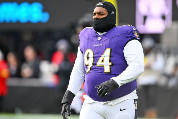 Baltimore Ravens sign defensive tackle John Jenkins to extension