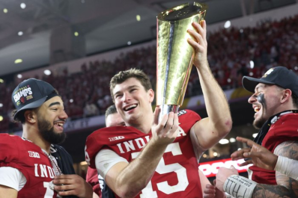 Indiana's Fernando Mendoza uses LinkedIn to declare for 2026 NFL Draft