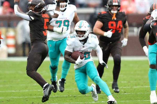 Dolphins plan to keep Achane, Waddle; open to Tagovailoa trade Dolphins plan to keep Achane, Waddle; open to Tagovailoa trade