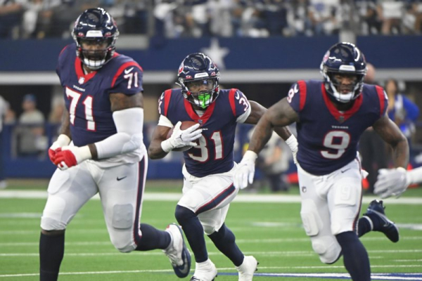 Browns trade for Texans' Tytus Howard; give tackle $63M extension