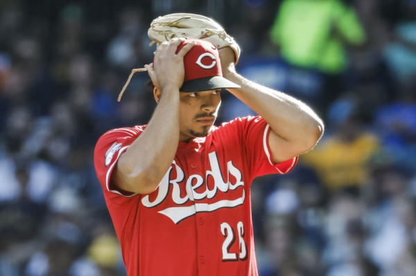 Reds fans clinch free pizza on automated system challenge vs. Rockies